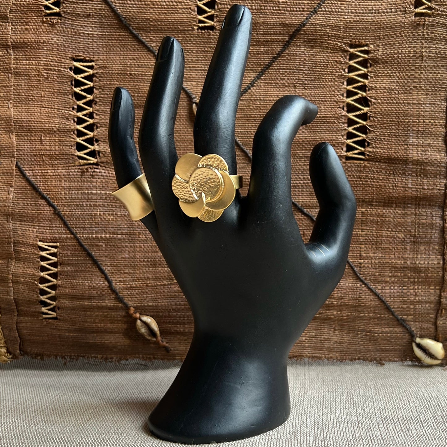 Ring Flora