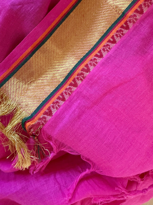 Ayubowan roze