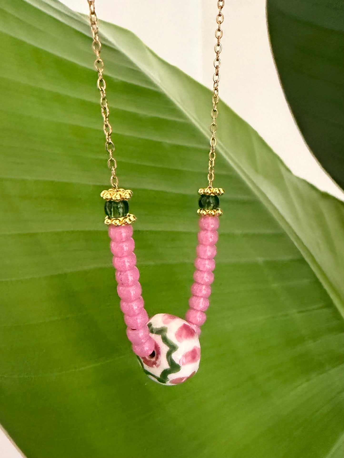 Hiriketiya ketting